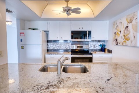 Condo in Punta Gorda, Florida, 3 bedrooms  № 1905789 - photo 12