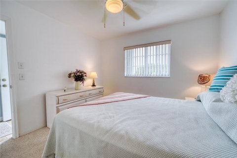 Condo in Punta Gorda, Florida, 3 bedrooms  № 1905789 - photo 25