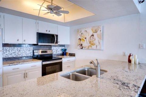 Condo in Punta Gorda, Florida, 3 bedrooms  № 1905789 - photo 16