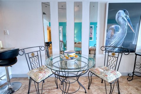 Condo in Punta Gorda, Florida, 3 bedrooms  № 1905789 - photo 10