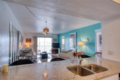 Condo in Punta Gorda, Florida, 3 bedrooms  № 1905789 - photo 11