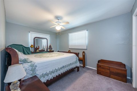 House in Sun City Center, Florida 2 bedrooms, 124.86 sq.m. № 1686457 - photo 16