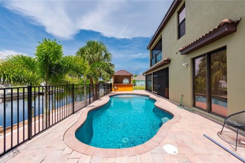 Casa en venta en Port Charlotte, Florida, 4 dormitorios, 337.7 m2 № 1821453 - foto 5