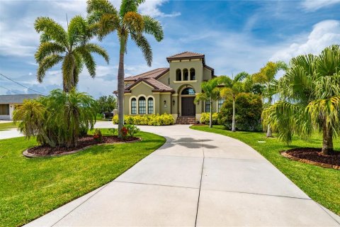 Casa en venta en Port Charlotte, Florida, 4 dormitorios, 337.7 m2 № 1821453 - foto 7