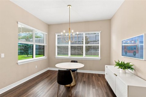 House in Winter Garden, Florida 5 bedrooms, 408.4 sq.m. № 2353198 - photo 23