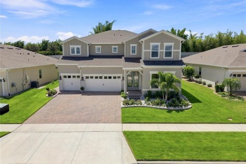House in Winter Garden, Florida 5 bedrooms, 408.4 sq.m. № 2353198 - photo 3