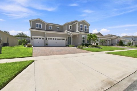 House in Winter Garden, Florida 5 bedrooms, 408.4 sq.m. № 2353198 - photo 2