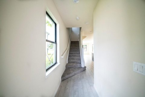 Townhouse in Oakland Park, Florida 3 bedrooms, 174.19 sq.m. № 994189 - photo 1