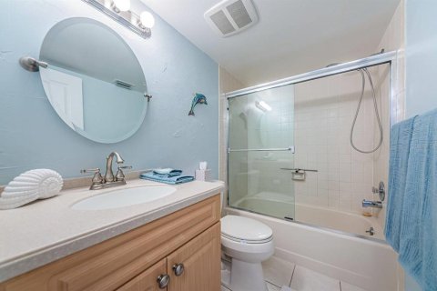 Villa ou maison à louer à Saint Petersburg, Floride: 2 chambres, 87.79 m2 № 2166524 - photo 16
