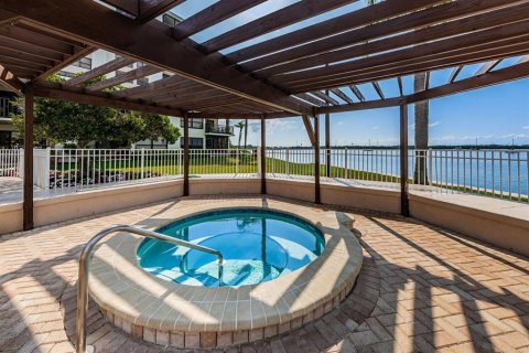 Villa ou maison à louer à Saint Petersburg, Floride: 2 chambres, 87.79 m2 № 2166524 - photo 20