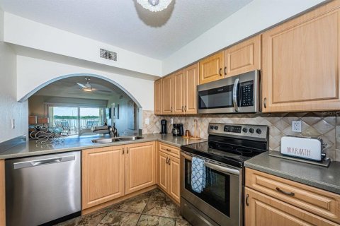 Villa ou maison à louer à Saint Petersburg, Floride: 2 chambres, 87.79 m2 № 2166524 - photo 8