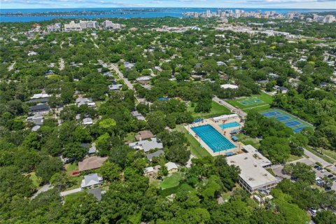 House in Sarasota, Florida 3 bedrooms, 137.77 sq.m. № 1767712 - photo 29