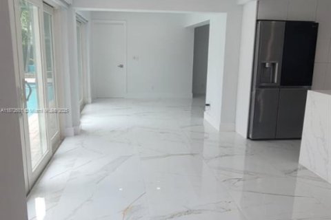 Casa en alquiler en Coral Springs, Florida, 3 dormitorios, 232.72 m2 № 1928739 - foto 11