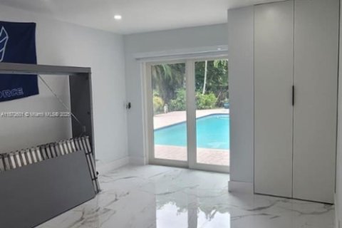 Casa en alquiler en Coral Springs, Florida, 3 dormitorios, 232.72 m2 № 1928739 - foto 9