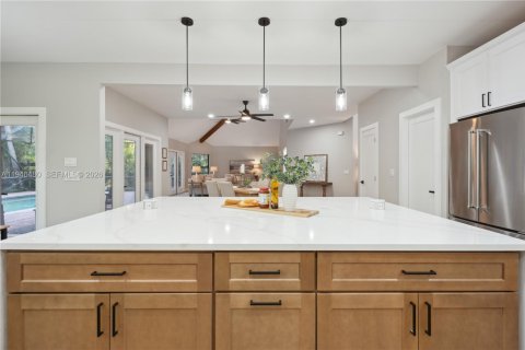 House in Vero Beach, Florida 3 bedrooms, 179.86 sq.m. № 2002785 - photo 23