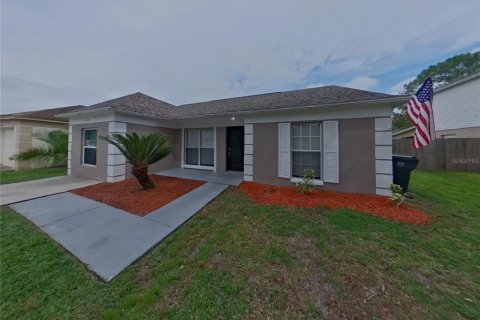 Casa en alquiler en Brandon, Florida, 4 dormitorios, 131.55 m2 № 1910922 - foto 1