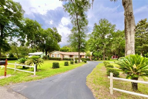 Villa ou maison à vendre à Melrose, Floride: 3 chambres, 162.86 m2 № 1771702 - photo 1