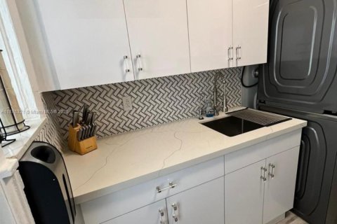 Copropriété à vendre à Miami Beach, Floride: 45.52 m2 № 1946484 - photo 6
