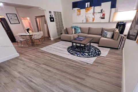 Copropriété à vendre à Miami Beach, Floride: 45.52 m2 № 1946484 - photo 2