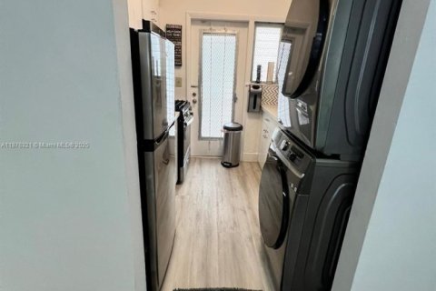 Copropriété à vendre à Miami Beach, Floride: 45.52 m2 № 1946484 - photo 7