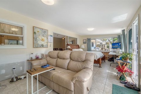 House in Sarasota, Florida 4 bedrooms, 179.67 sq.m. № 1770893 - photo 10