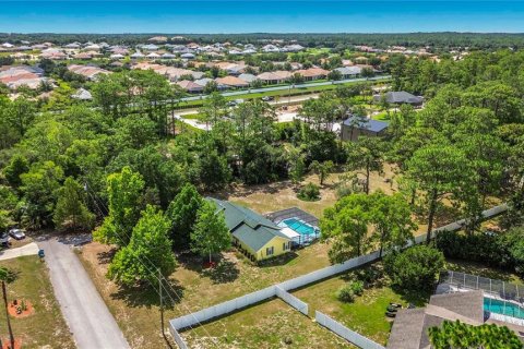 House in Lecanto, Florida 2 bedrooms, 149.29 sq.m. № 2196082 - photo 4