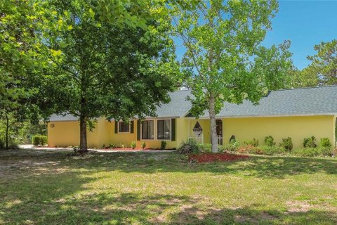 House in Lecanto, Florida 2 bedrooms, 149.29 sq.m. № 2196082