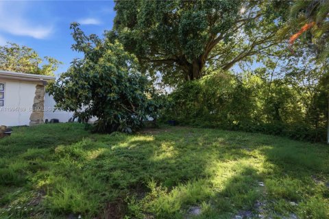 Casa en venta en North Miami Beach, Florida, 2 dormitorios, 116.5 m2 № 2056411 - foto 14