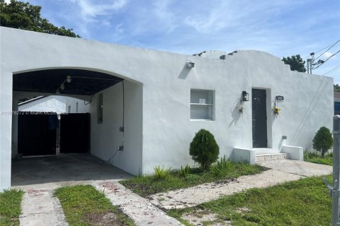 Propiedad comercial en venta en Miami, Florida, 188.87 m2 № 1925557 - foto 7