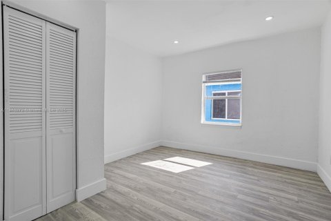 Propiedad comercial en venta en Miami, Florida, 188.87 m2 № 1925557 - foto 26