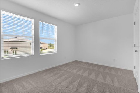 House in Davenport, Florida 5 bedrooms, 253.81 sq.m. № 1574621 - photo 5