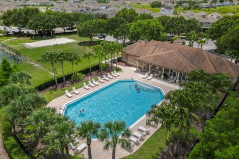 House in Davenport, Florida 5 bedrooms, 253.81 sq.m. № 1574621 - photo 3