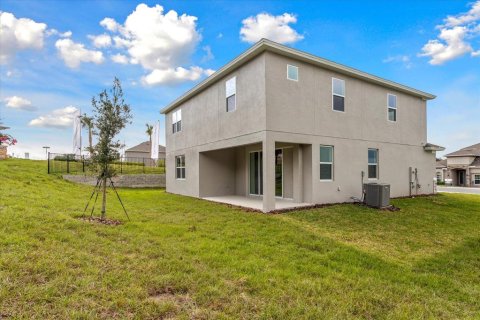 House in Apopka, Florida 4 bedrooms, 253.62 sq.m. № 1761905 - photo 21