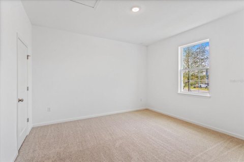House in Apopka, Florida 4 bedrooms, 253.62 sq.m. № 1761905 - photo 15