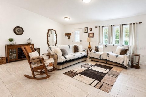 House in Inverness, Florida 3 bedrooms, 137.5 sq.m. № 2239321 - photo 4