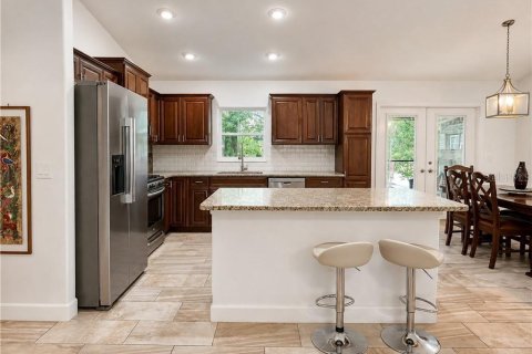 House in Inverness, Florida 3 bedrooms, 137.5 sq.m. № 2239321 - photo 8