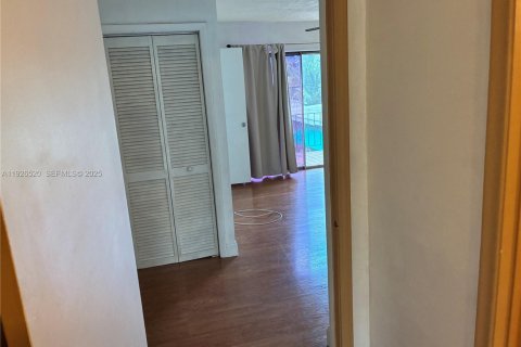 Adosado en venta en North Miami, Florida, 3 dormitorios, 152.36 m2 № 1986007 - foto 6