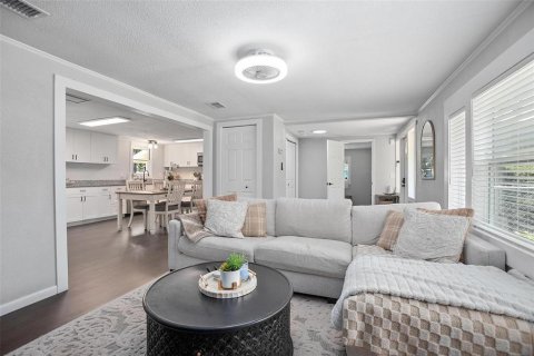 Купить виллу или дом в Деланд, Флорида 5 комнат, 114.27м2, № 1761154 - фото 8