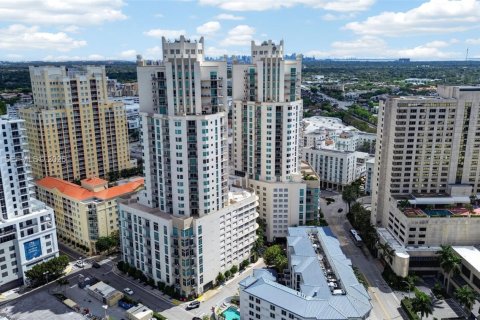 Commercial property in Miami, Florida № 2086742 - photo 24