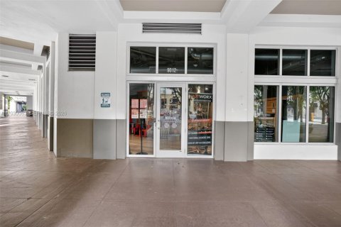 Commercial property in Miami, Florida № 2086742 - photo 21
