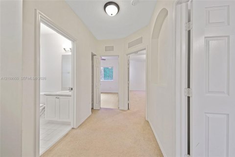 Купить таунхаус в Хомстед, Флорида 3 спальни, 166.3м2, № 2422896 - фото 11