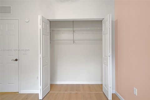 Купить таунхаус в Хомстед, Флорида 3 спальни, 166.3м2, № 2422896 - фото 21