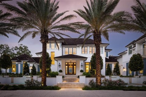 House in Sarasota, Florida 6 bedrooms, 1114.83 sq.m. № 2099798