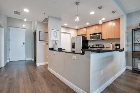 Condo in Orlando, Florida, 2 bedrooms  № 1854125 - photo 11