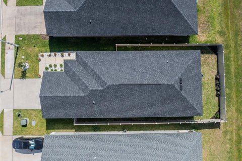 House in Winter Haven, Florida 3 bedrooms, 144.28 sq.m. № 2111085 - photo 11