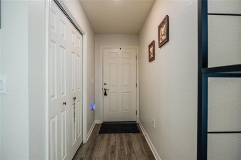 House in Winter Haven, Florida 3 bedrooms, 144.28 sq.m. № 2111085 - photo 7