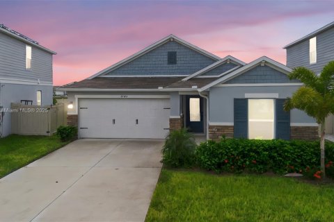 Дом в Дэвенпорт, Флорида 3 спальни № 1961467