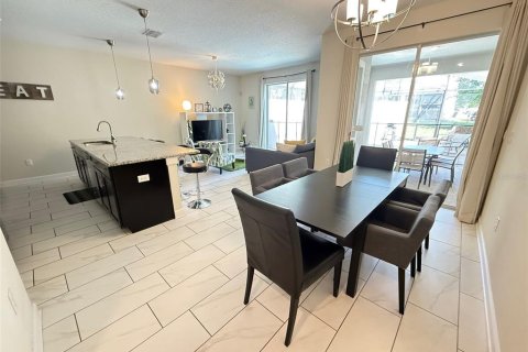 Townhouse in Davenport, Florida 4 bedrooms, 176.7 sq.m. № 2103912 - photo 8