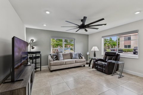 Condo in Wilton Manors, Florida, 2 bedrooms № 2189758