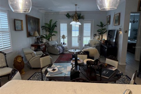 Villa ou maison à vendre à Kissimmee, Floride: 2 chambres, 147.06 m2 № 2434893 - photo 5